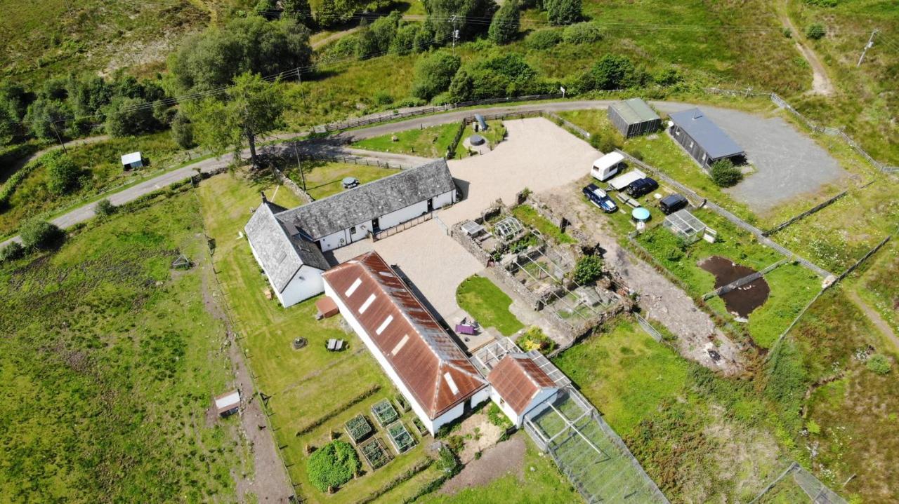 Garrison Of Inversnaid Farm With Hot Tub Exterior photo