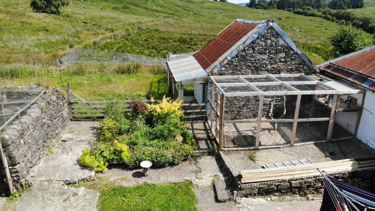 Garrison Of Inversnaid Farm With Hot Tub Exterior photo