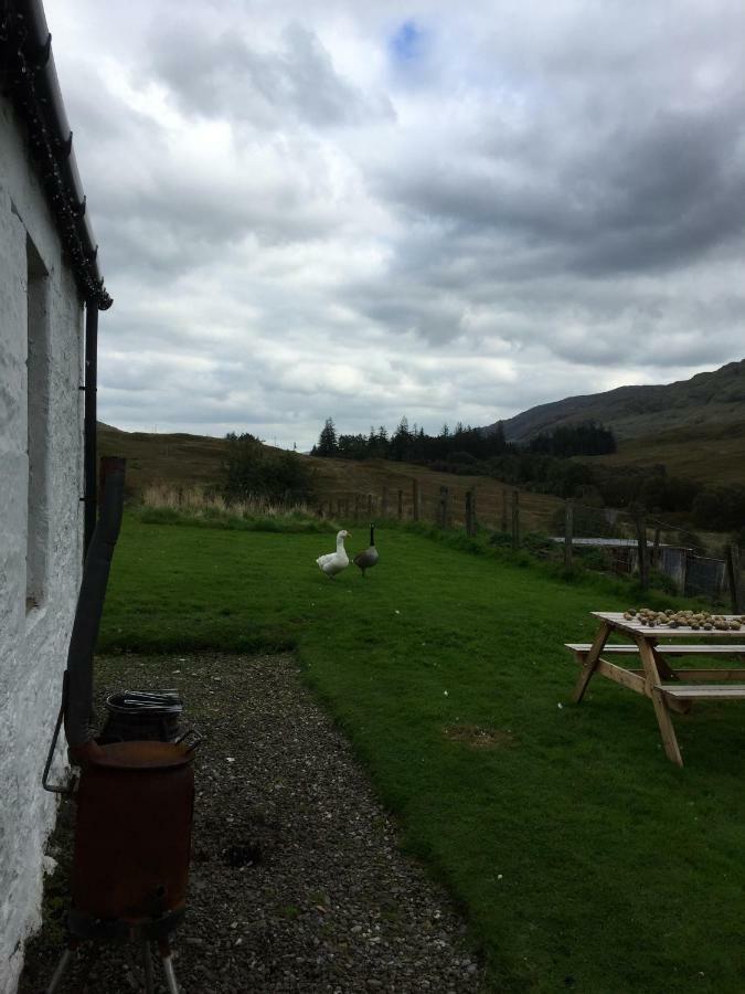 Garrison Of Inversnaid Farm With Hot Tub Exterior photo