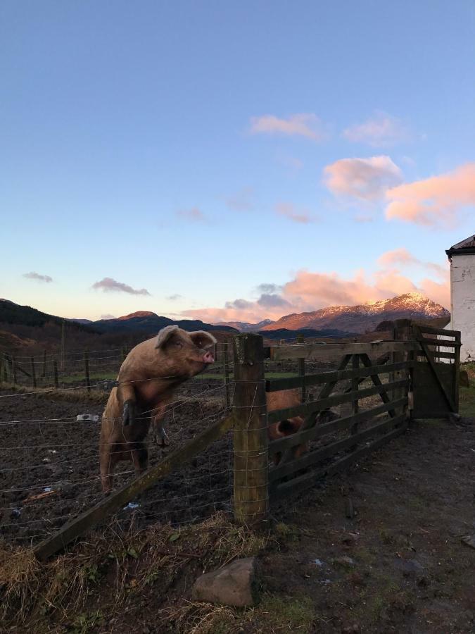 Garrison Of Inversnaid Farm With Hot Tub Exterior photo